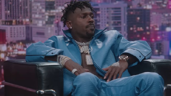 F: Captura TV - Revolt