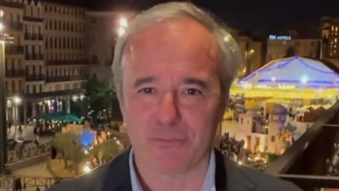 F: Cuenta Oficial de Twitter - @Jorge_Azcon