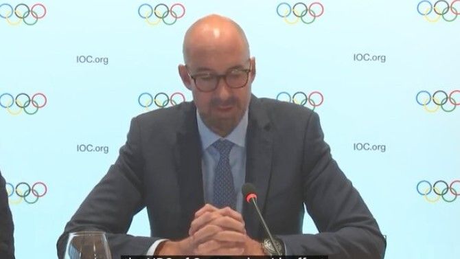 F: Capture - Twitter