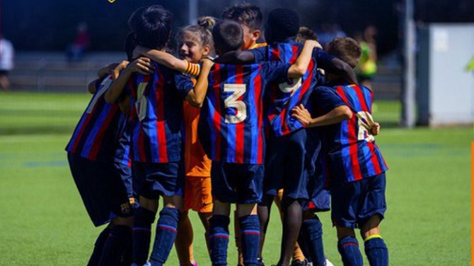 F: FC Barcelona F: FC Barcelona