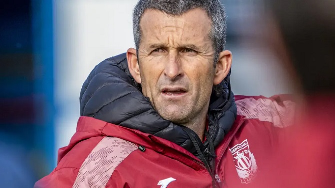 F: C.D. Legan&eacute;s