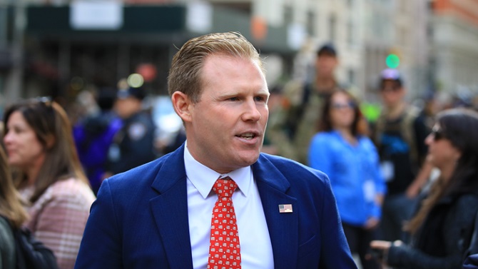 Andrew Giulani / F. Shutterstock